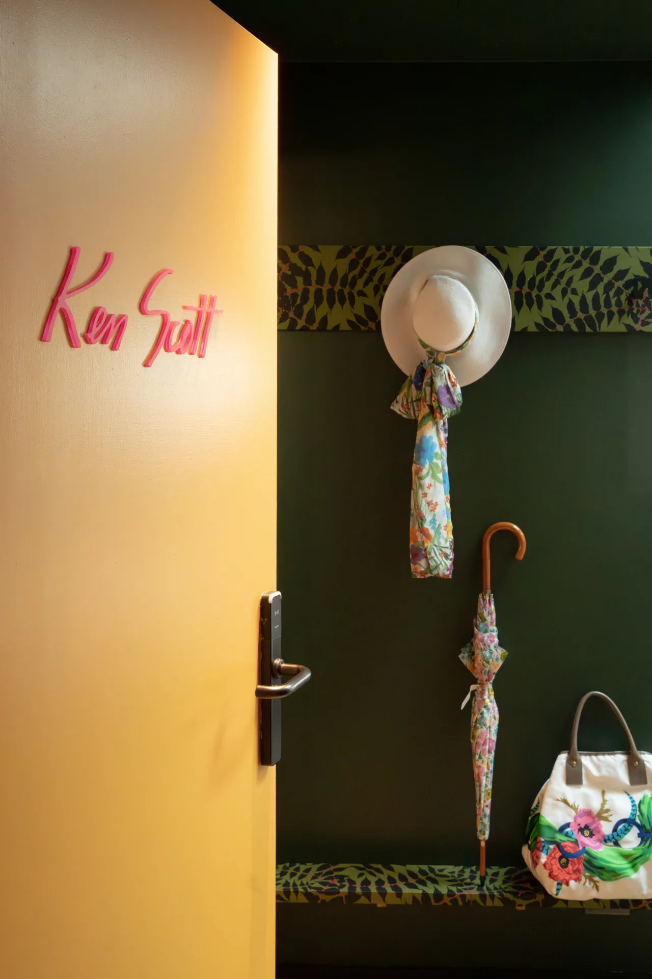 Ken Scott Experience — colour and light
