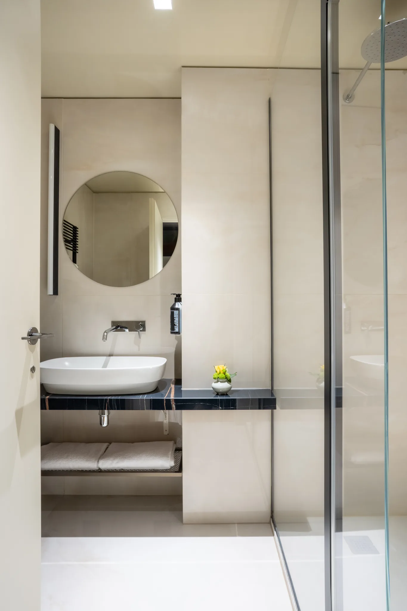 Executive Terrace — interior detail, warm atmosphere